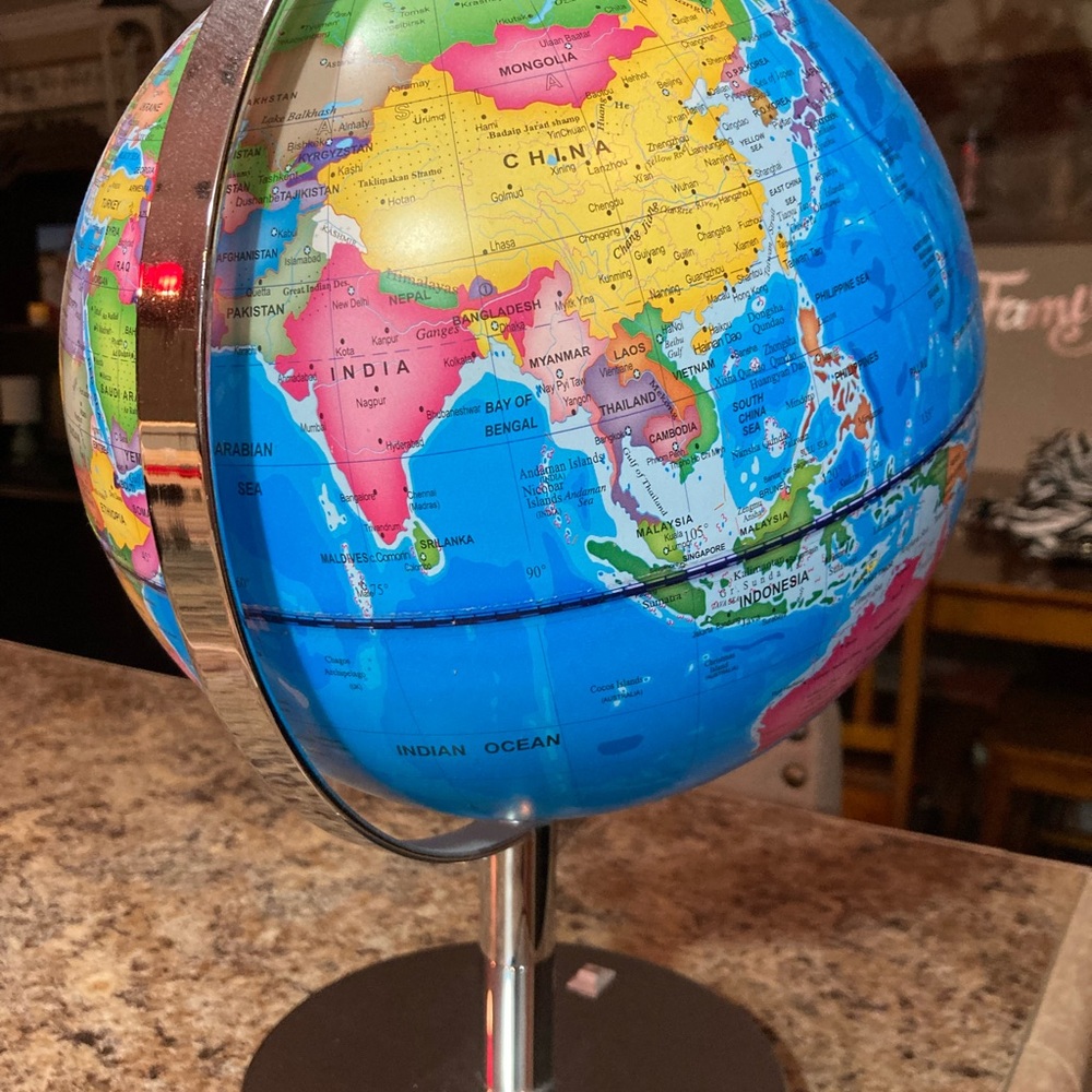 Light up globe